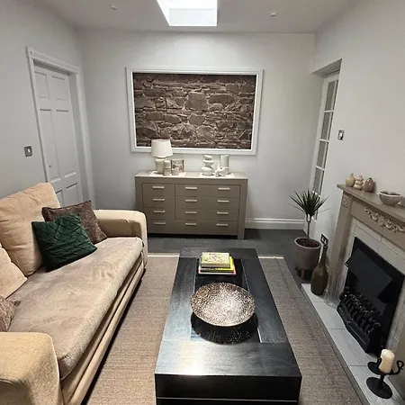 Charming 3 Bedroom With A Large Enclosed Garden Fermoy