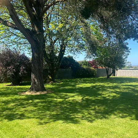 Charming 3 Bedroom With A Large Enclosed Garden Casa vacanze