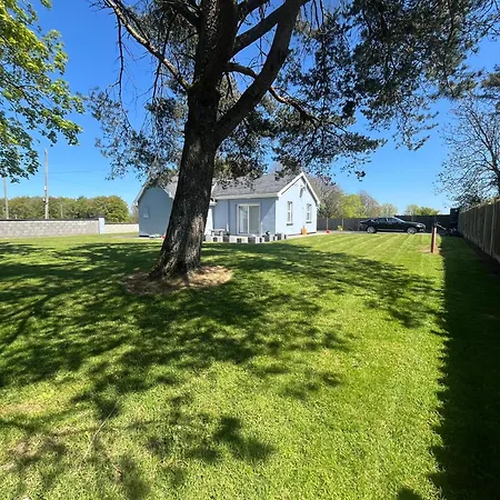 Charming 3 Bedroom With A Large Enclosed Garden Fermoy