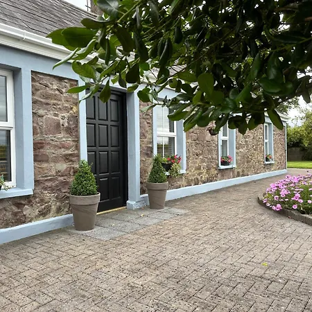Charming 3 Bedroom With A Large Enclosed Garden Fermoy